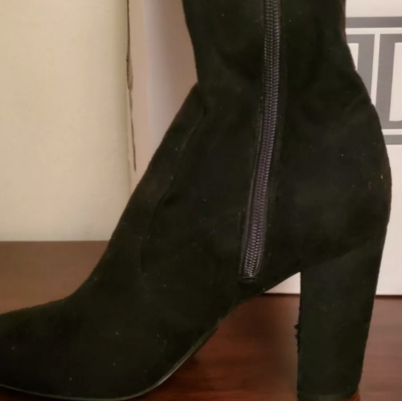 Ivanka Trump Over the Knee suede boots - Picture 5 of 7